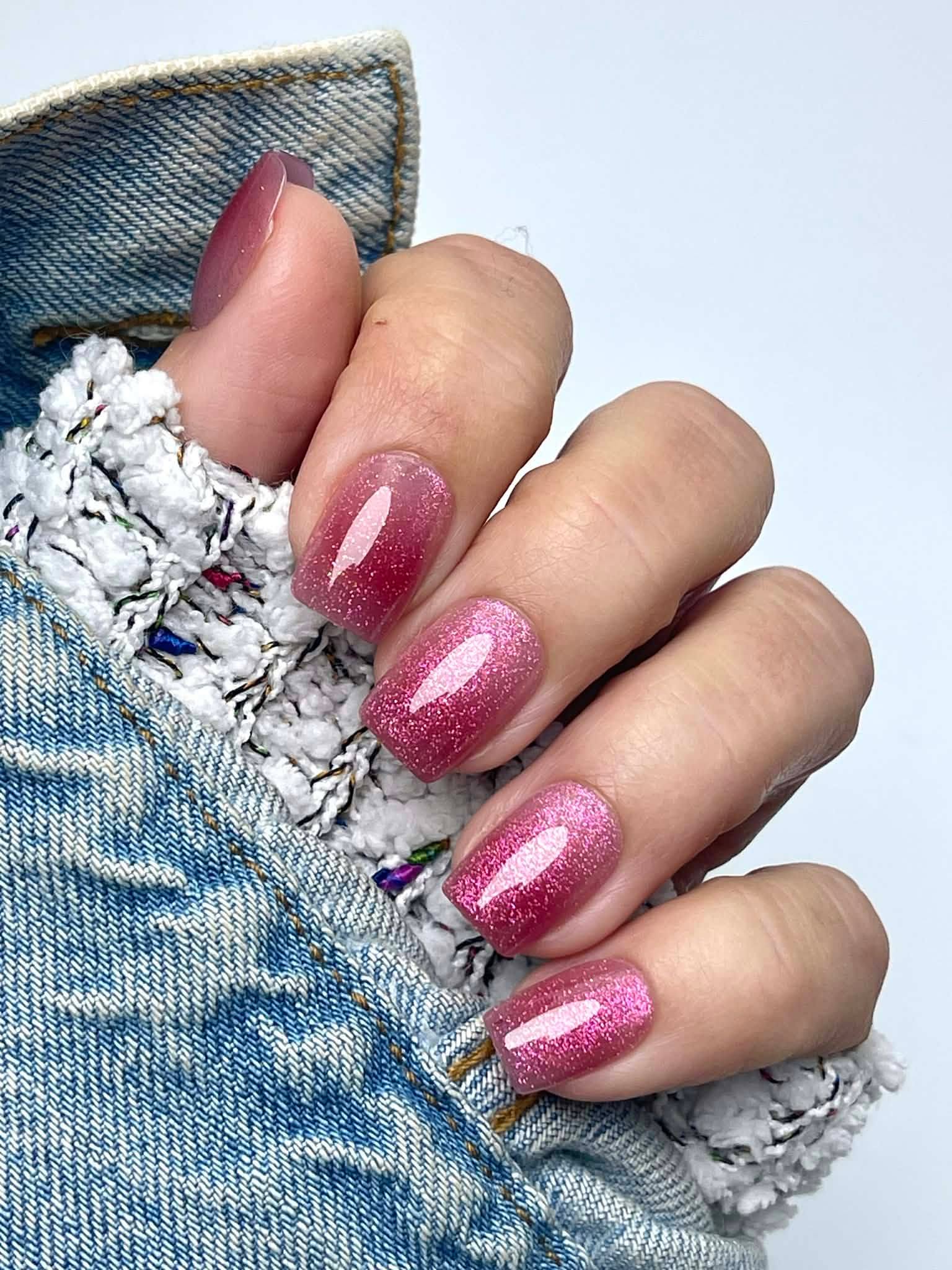 I’ve been hearing a lot about these pop-on nails lately, and my friend introduced me to them so now I’m really curious. They look thick and glossy like a gel or acrylic mani, come in different lengths and cute styles, and you can even reuse them, which I think is pretty neat. 💅🙂

I’m hosting a fun little online nail event so we can check them out together, learn how they work, and just have some girl-time. If you want to join us, tell me and I’ll add you to the group.