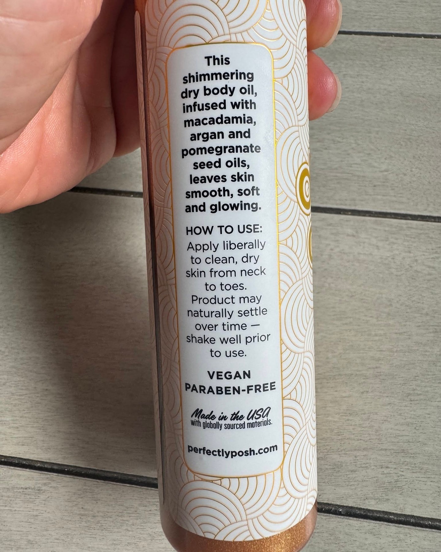 Okay this one is worth knowing before you use it. 🤍

Double Down is a two~phase shimmering body oil ~ which means the shimmer and the oils naturally separate in the bottle. If you skip the shake you're missing half the magic.

Shake well. Pump onto clean dry skin. Neck to toes. Let it absorb.

Vegan. Paraben~free. Made in the USA.

That's it. That's the whole instruction manual. 😄

#janicaspamperedlife #perfectlyposh #doubledown #shimmeringoil #howtouse